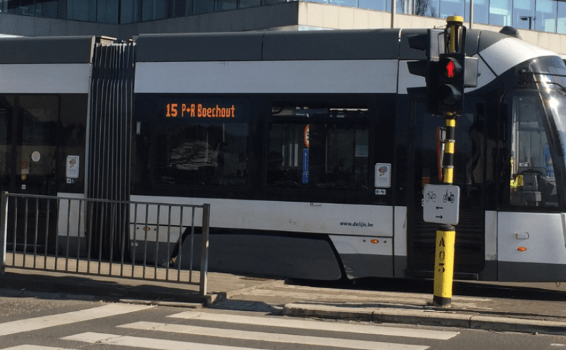 Tram- en busverhalen om ieder er het zijne/hare van te denken – de&nbsp;Vijftien